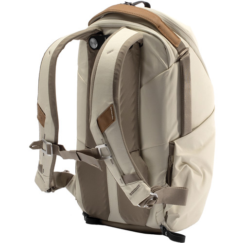 Peak Design Everyday Backpack Zip v2 15L Bone BEDBZ-15-BO-2 - 5